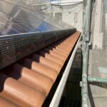 太陽光パネルハト対策｜パネル下の洗浄・ステンレス金網施工